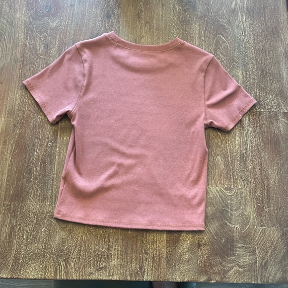 Vuori ribbed knit tee shirt - Picture 2 of 6